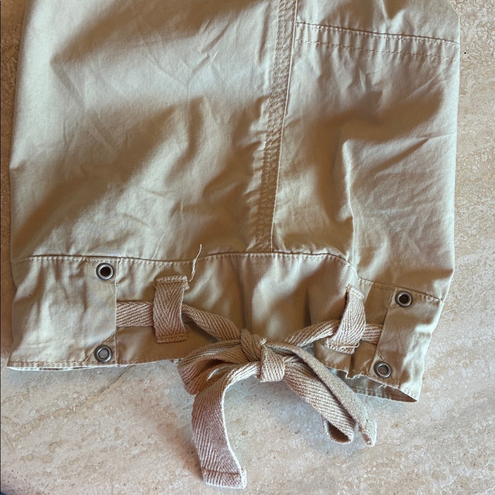 LRL Lauren Ralph Lauren Pants, Women, 10, Beige Drawstring Ankle Cargo EUC - Picture 10 of 17